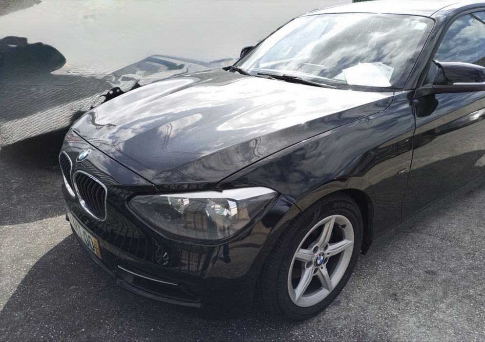Bmw 116D F20 sport efficient dynamics vendo ou troco