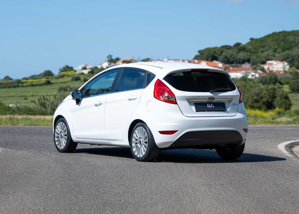 Ford Fiesta 1.25 Titanium || Nacional // GARANTIA - 115 000 km
