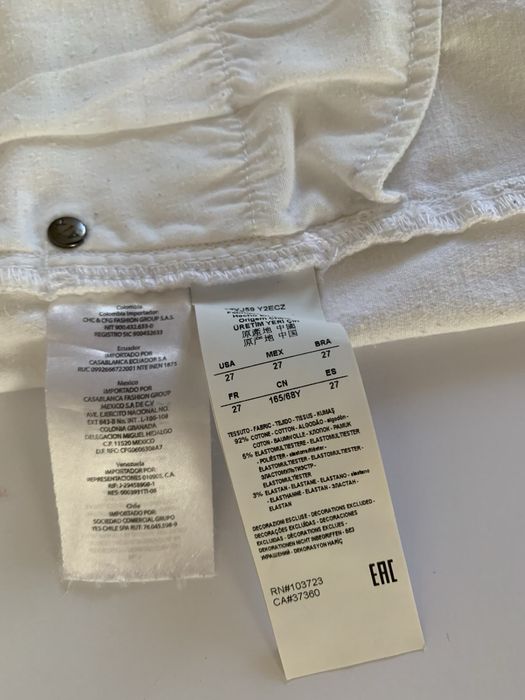 Шорты фирменные белые джинсовые Armani Exchange, р. 36