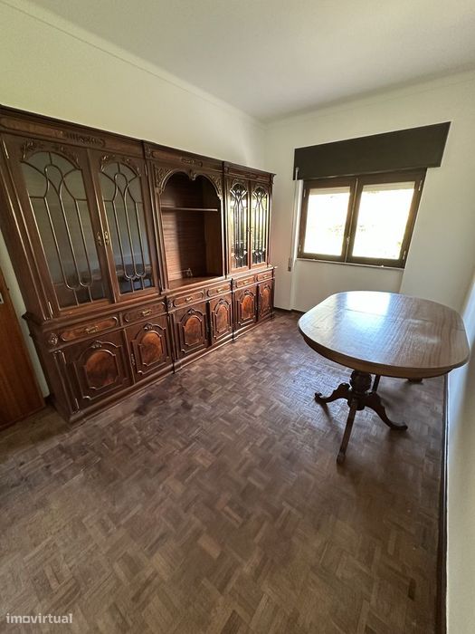 Apartamento T3 espaçoso para arrendamento