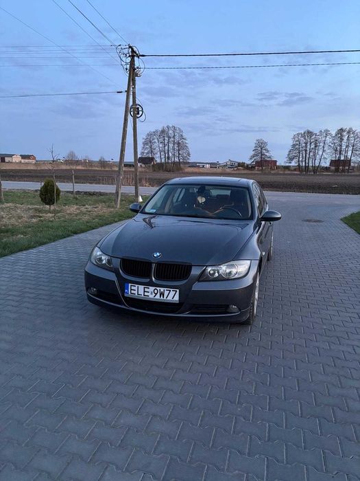 BMW E90 2.0 Bęzyna