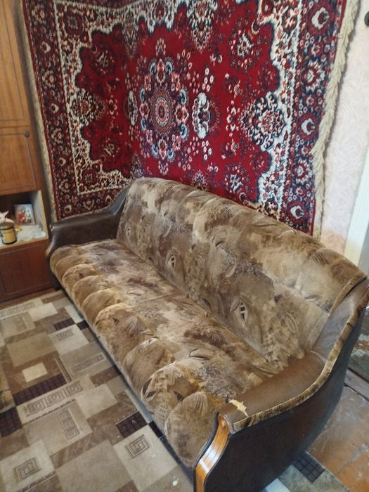 Диван и два кресла