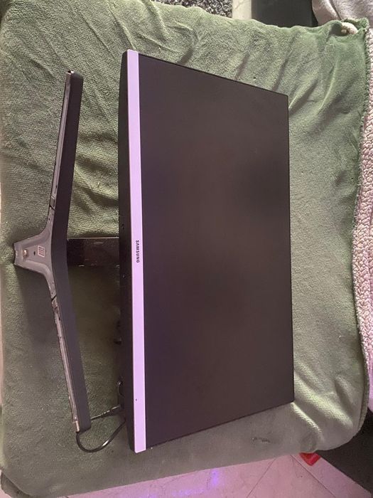 Monitor Gaming SAMSUNG