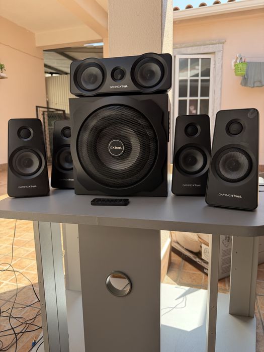 Colunas Trust GXT 658 Tytan 5.1 – 90W RMS + Subwoofer + Comando