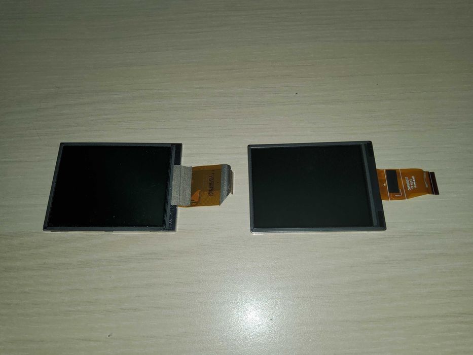 Экран от Nikon S3000 и Nikon S2500. Как новые.