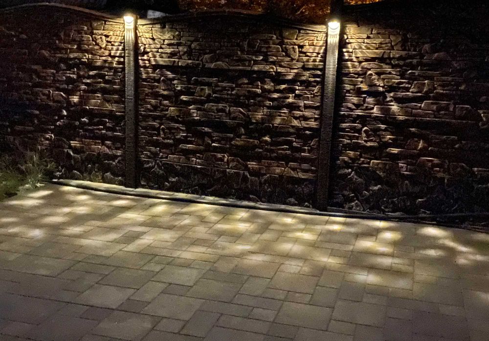 Світлодіодний ліхтар на сонячній батареї