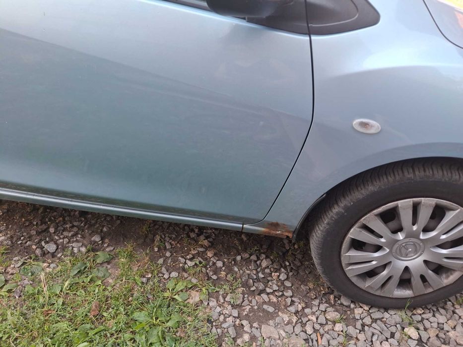 Продам авто Mazda 2 2008