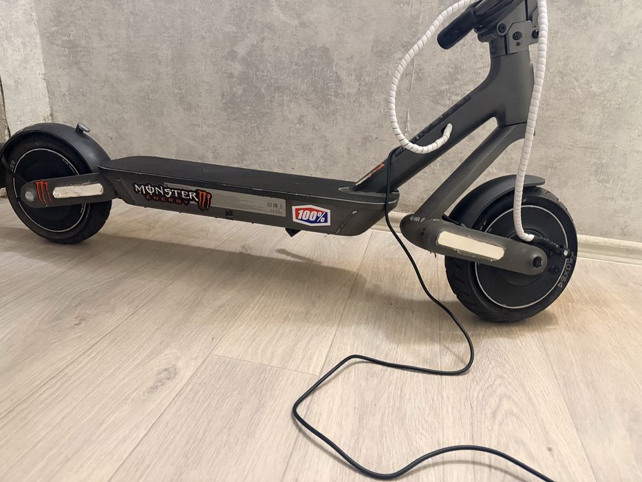 Продается електросамокат xiaomi 4 ultra