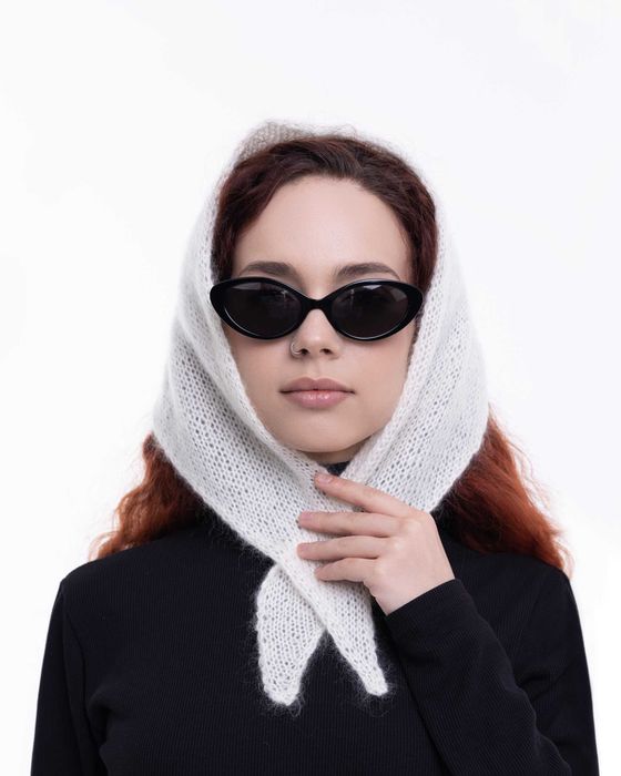 В'язана вручну хустка з мохеру - Тепла, легка, натуральна - 24 кольори