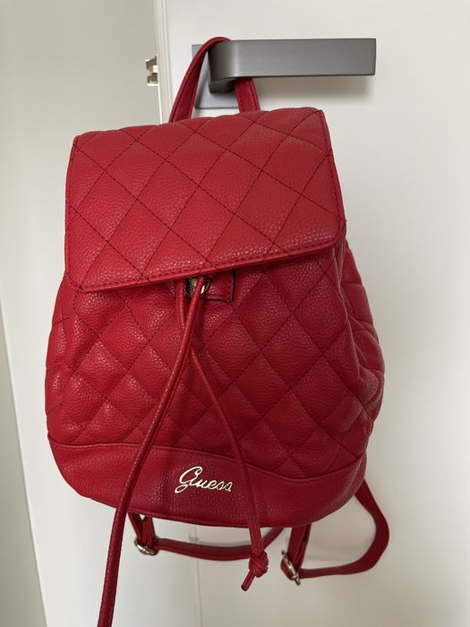 Mochila Guess Vermelha Alcochoada