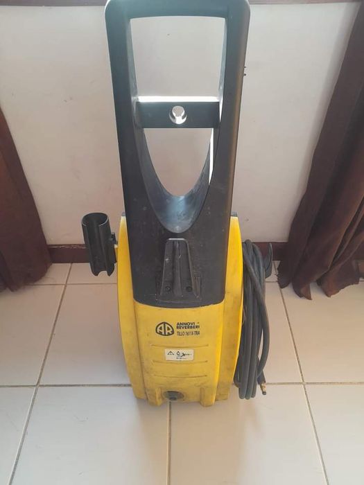 Vendo máquina de lavar carro