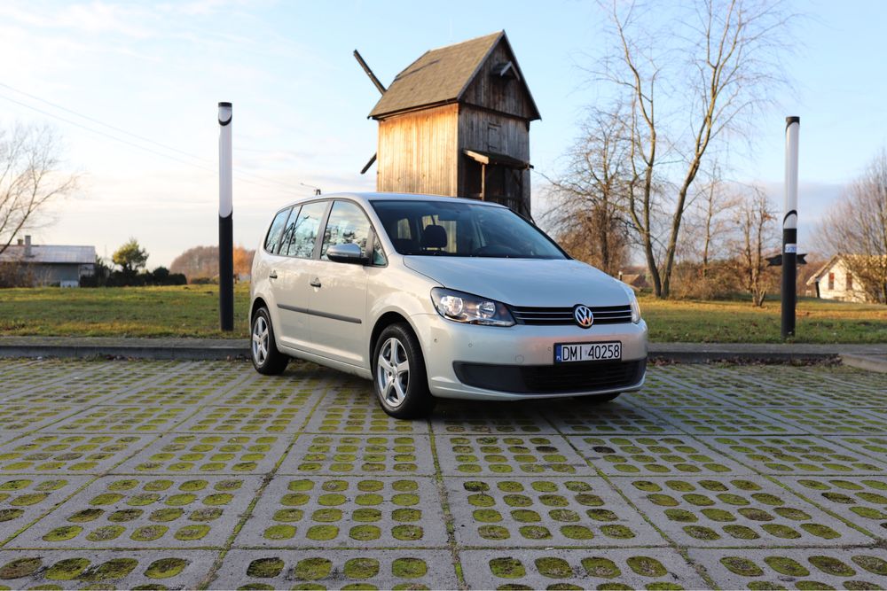 VW Touran lift 1.6 tdi 7 osob, stan PERFEKCYJNY, bezwypadkowy