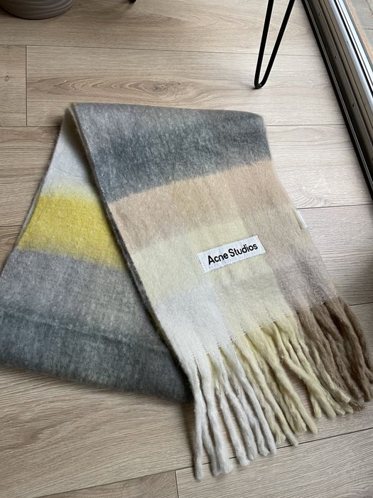 Nowy komplet Acne Studios czapka i szal okazja!!