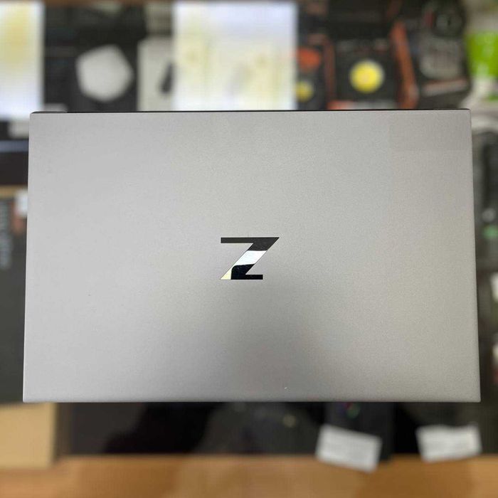 Ноутбук HP ZBook Studio G7 • i9-10885H • 32GB • 1TB SSD • Quadro T2000