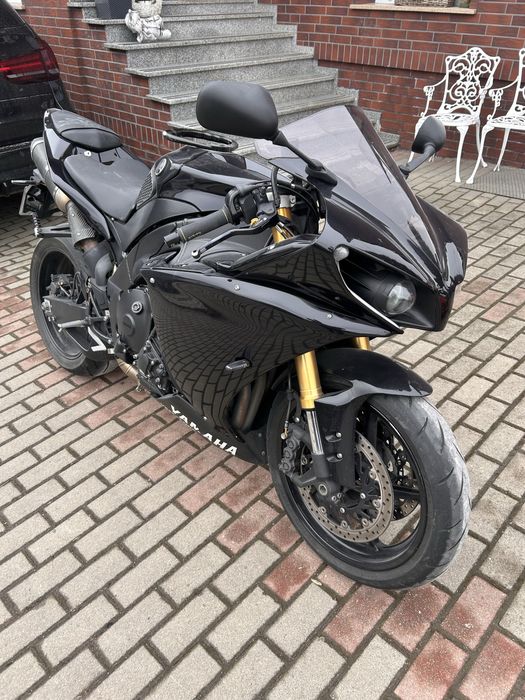 Yamaha r1 rn22 lift tcs