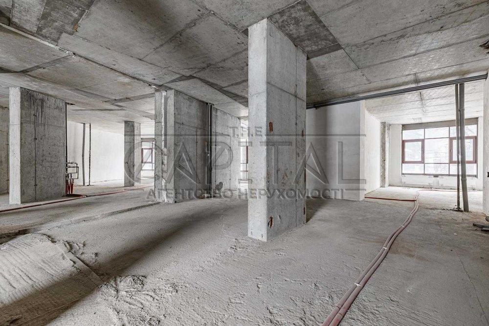 Продаж/Торгівельна площа/Хмельницького Богдана/Центр/684m2/1 150 000 $/Київ
