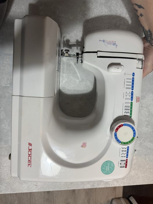 Maquina de costura Jocel