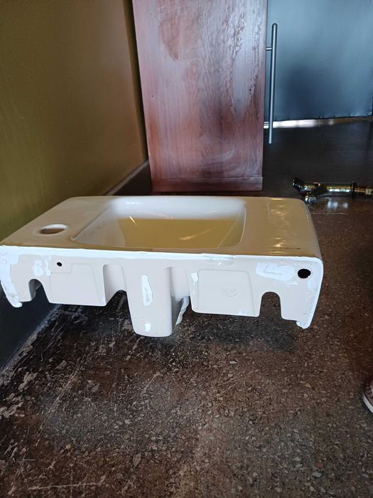 Umywalka Geberit Selnowa z korkiem klik klak 45x25cm