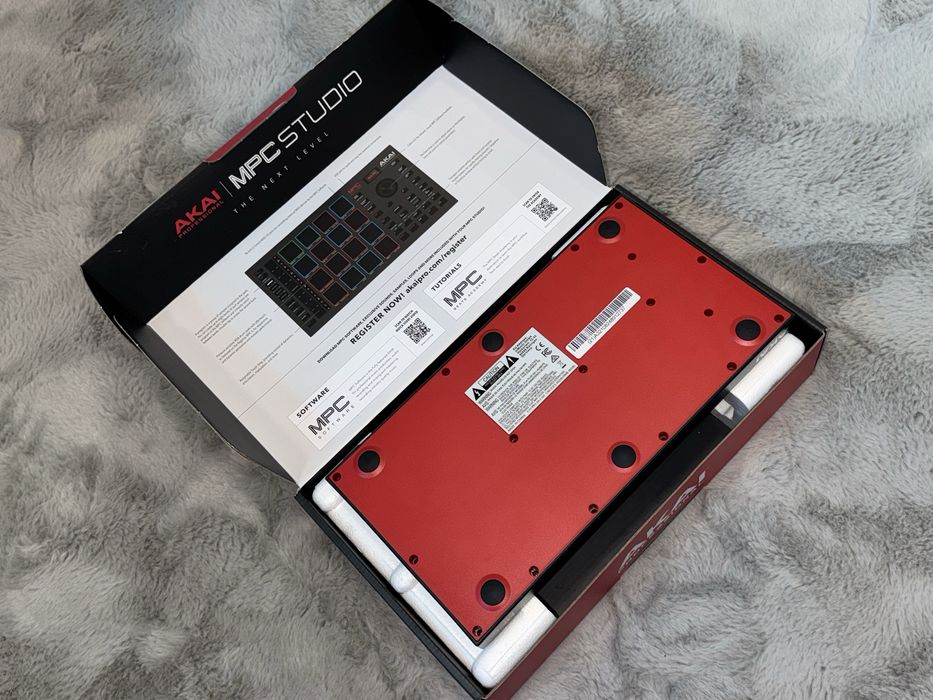 MPC Studio  AKAI Professional ( Nunca Usado )