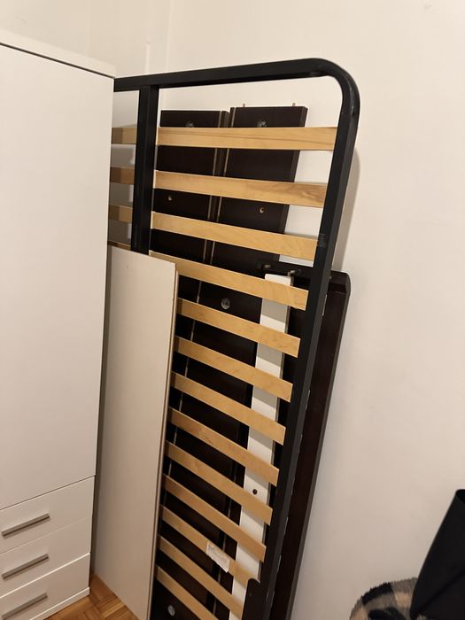 Cama casal com cabeceira e Colchão  pouco tempo de uso