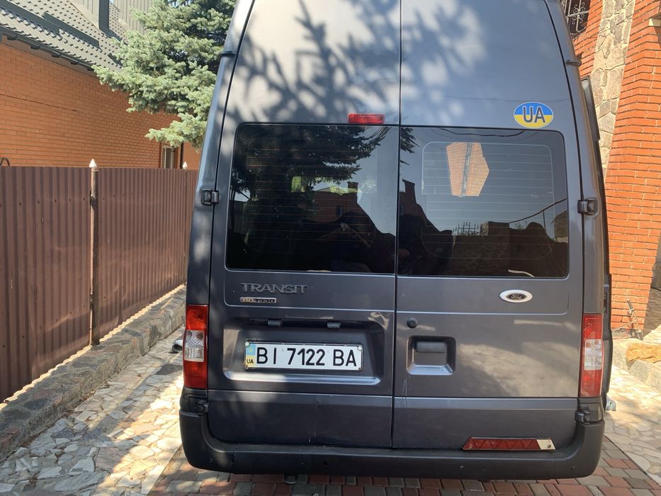 Микроавтобус  Ford Transit