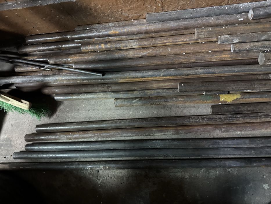 Кругляк різного діаметру та міцності труба