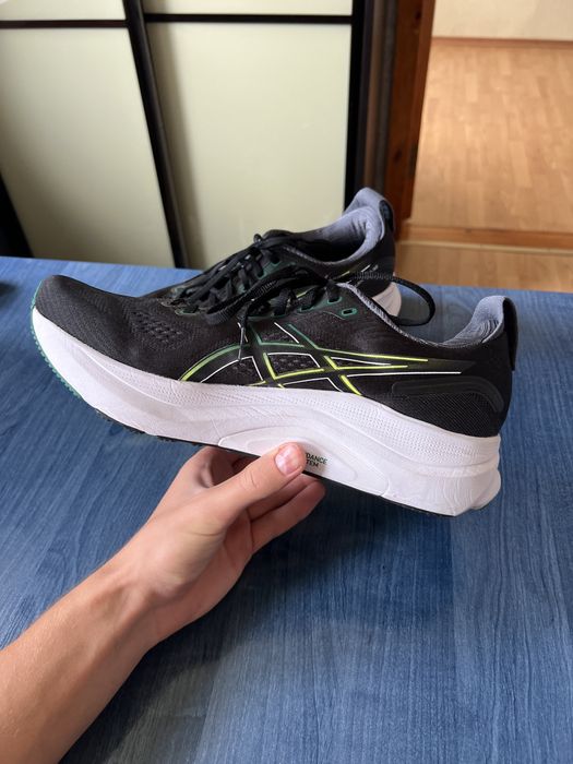 Оригінал! Чоловічі бігові кросівки Asics Gel-Kayano 32