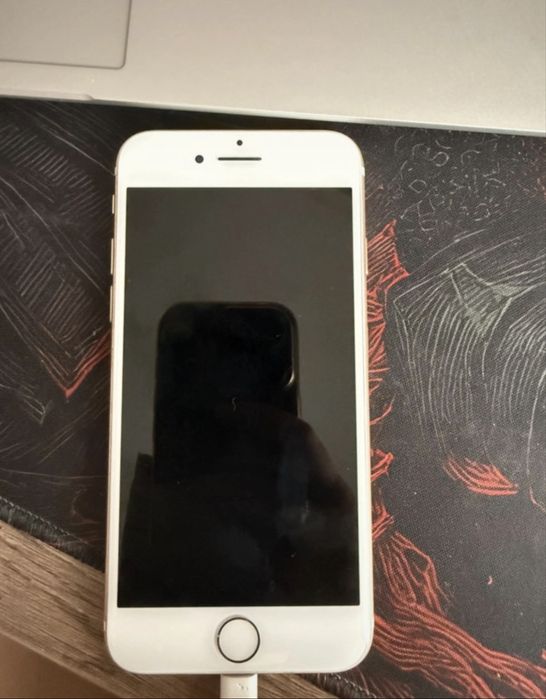 Iphone 7 gold kolor