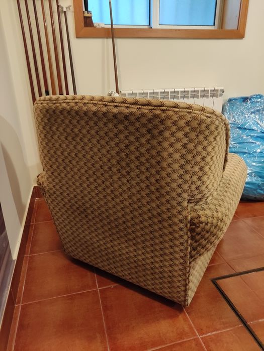 Sofá individual em ótimo estado