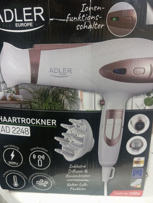 Фен Adler AD 2248 white — 2400 Вт, іонізація, 3 температурні режими, 2