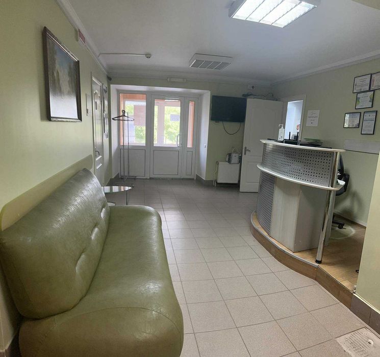 Продаж приміщення поліклініки.  ЦІНА 115000