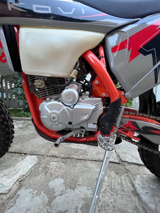 Мотоцикл  кросовий