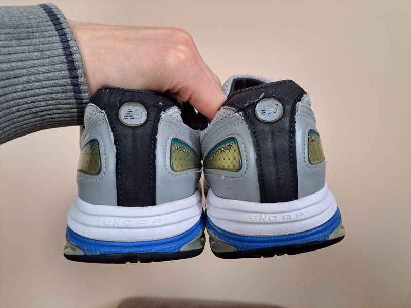 Buty New Balance 1540 V2 vintage rozm. 43 do biegania