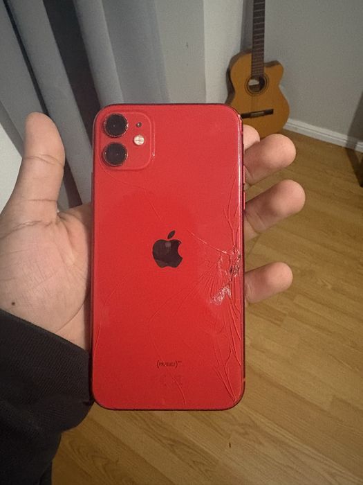 Iphone 11red  128gb