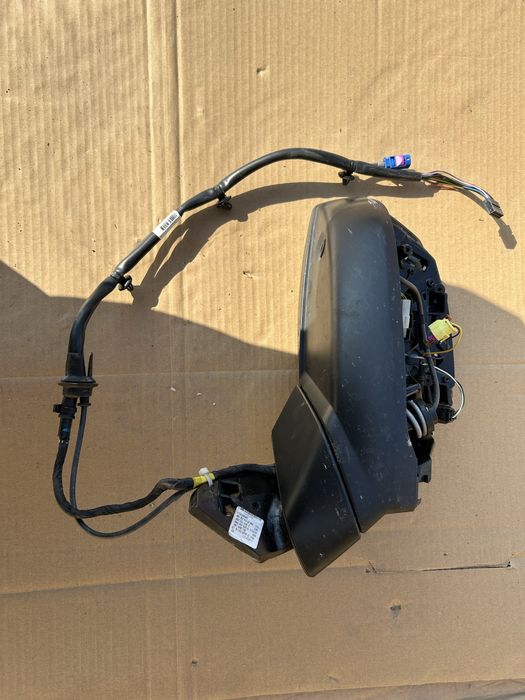 Audi Q7 4M0 Ауди ку7 4м0 зеркало правое  +камера+ассистент