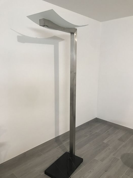 Candeeiro alto em inox/mármore/vidro