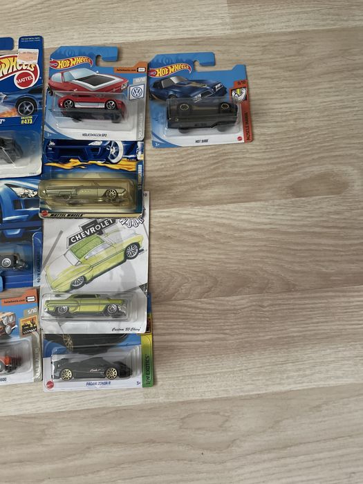 Hot Wheels моделі.