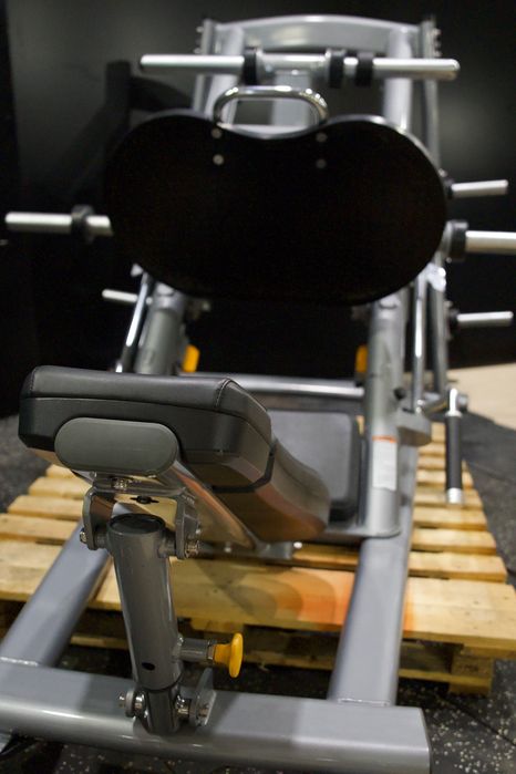 Matrix Magnum 45-Degree Leg Press