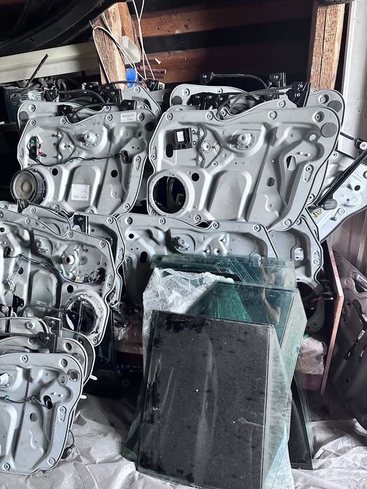 Плити склопідйомника фольксваген Кадді Т5 Тауран