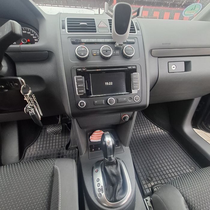 Автомобіль фольцваген