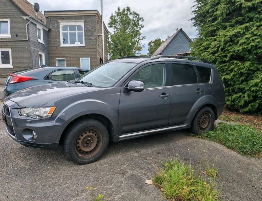 Mitsubishi Outlander 2.2