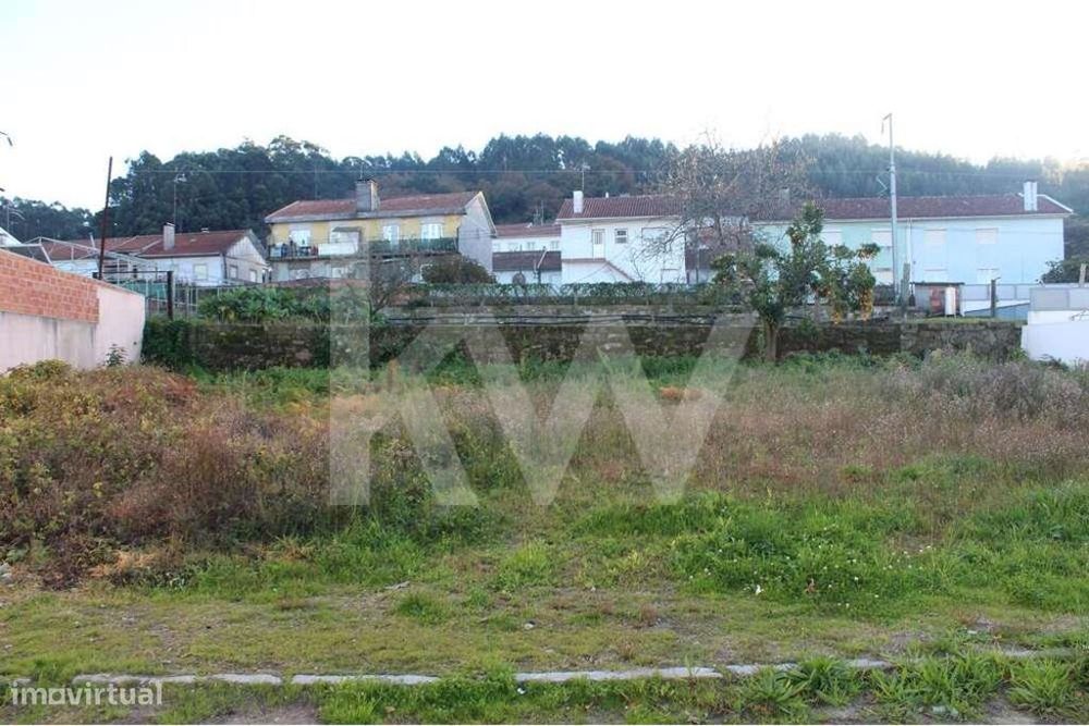 Terreno para Construção de Moradia em Banda, em Darque Viana do Castel — Darque, Viana do Castelo