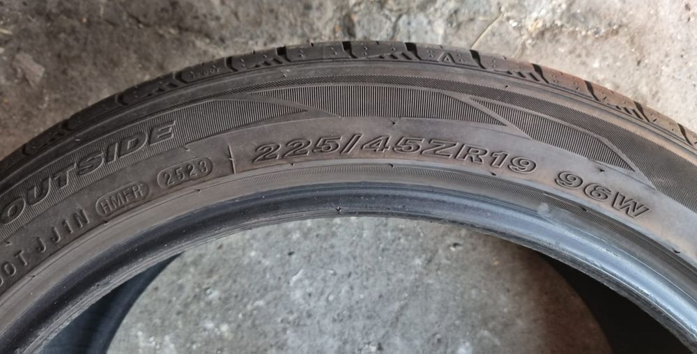 Opony letnie Nexen 225 45 19 z 2023 roku 6-7mm
