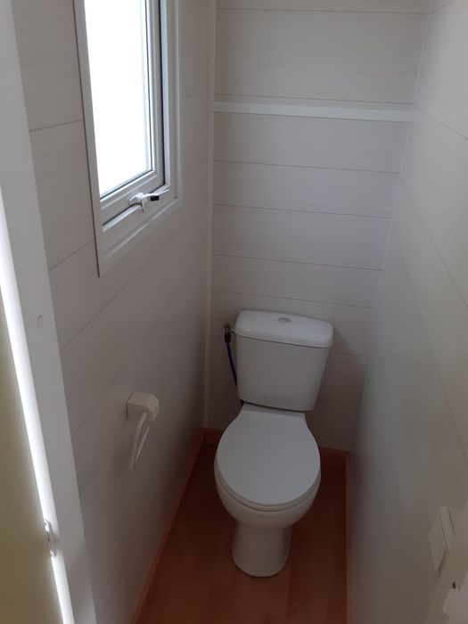 * CASA MÓVEL USADA O'HARA DE 8X3 METROS EM EVORA.