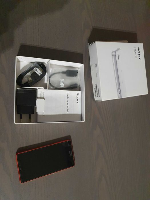 Smartfon Sony XPERIA Z3 Compact Z3C
