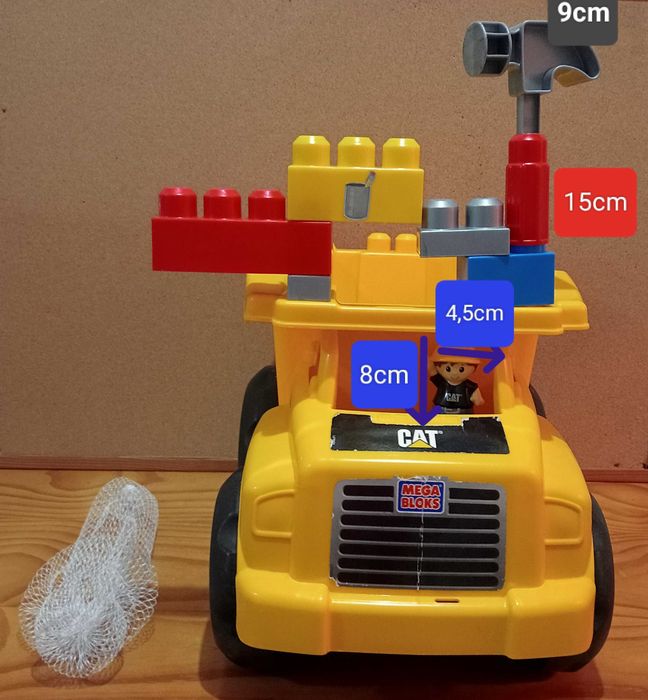 Camião basculante grande CAT.