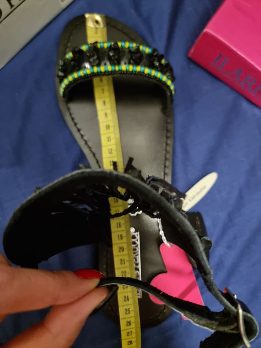 Sandały czarne skóra naturlana 40 koraliki