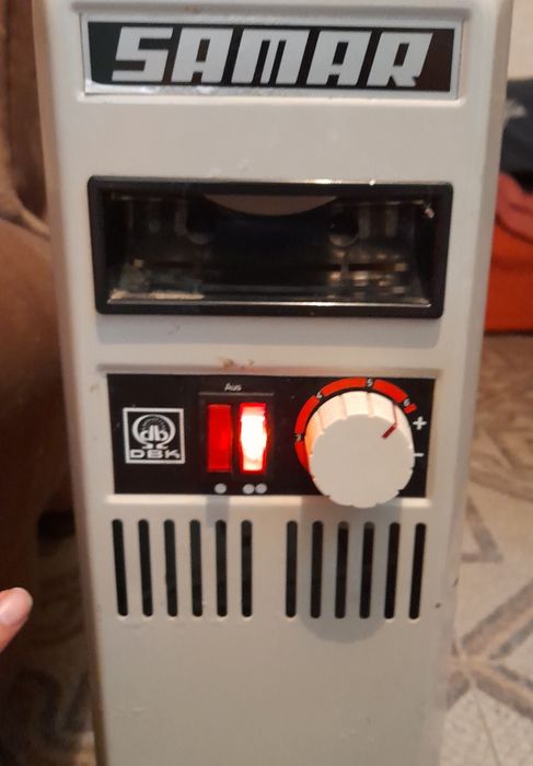 Aquecedor a óleo com rodas marca Samar - usado