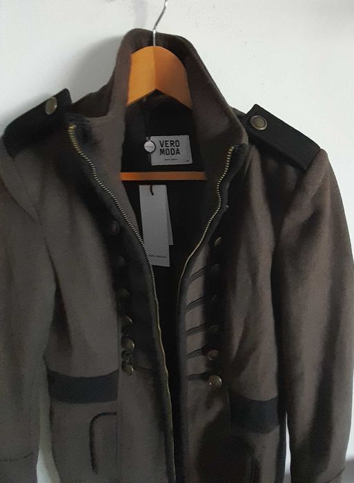 Casacos novos vero e Zara  moda