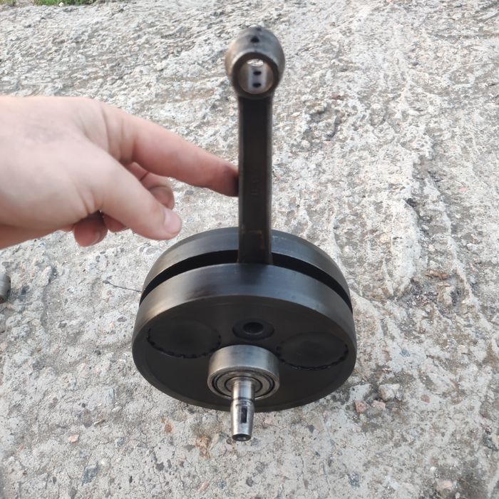 Колінвал іж планета